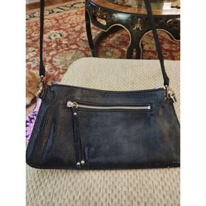 CHEZ Womens Fine Leather Goods Sparkle Black Snake Print Hand Bag